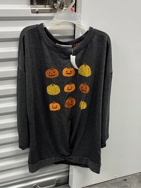 NWT Magical Season Halloween Pumpkin Graphic Twist Sweatshirt - Charcoal Gray XL
